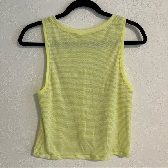 Lululemon Tank Top - Size 4 - Picture 2 of 5